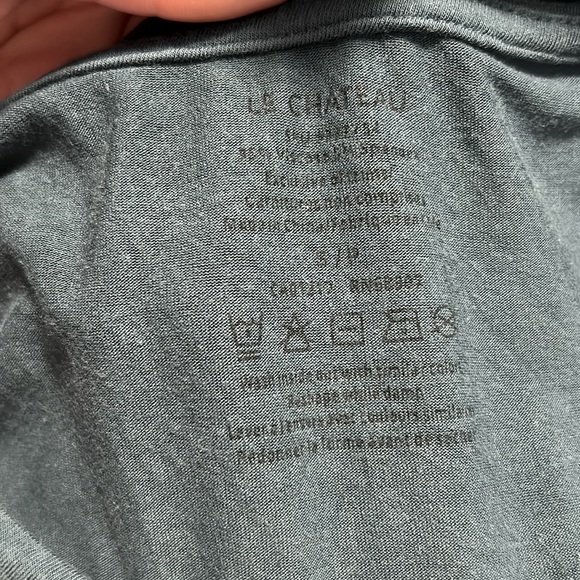 LE CHATEAU | Scooped Neck T-Shirt - Picture 3 of 3